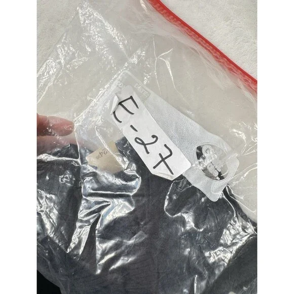 Garage Womens,black ruched front tie cropped long sleeve top Size L - Picture 8 of 8